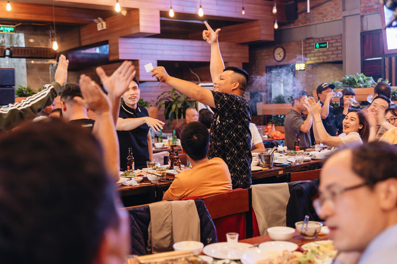 Nhà hàng đáp ứng đa dạng nhu cầu tổ chức tiệc tất niên từ khách hàng, mang tới những bữa tiệc sôi động, thành công và ấn tượng